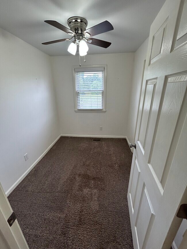 Photo - 3848 Davis Rd