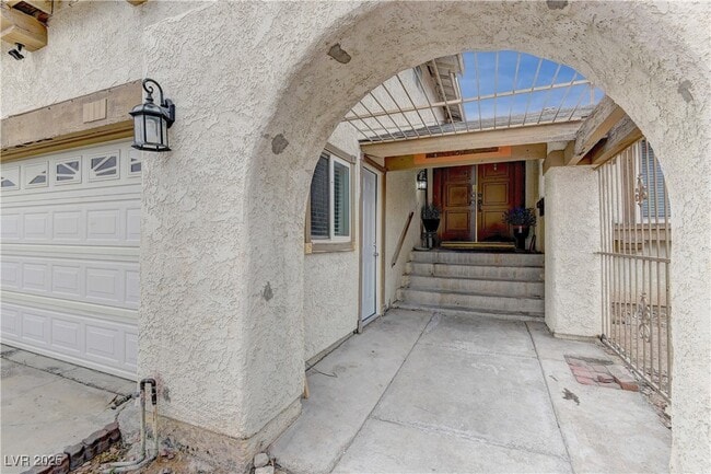 Building Photo - 1678 E Hacienda Ave Rental