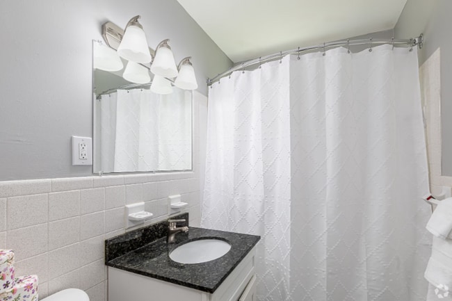 271 Main St Unidad 2 Bedroom