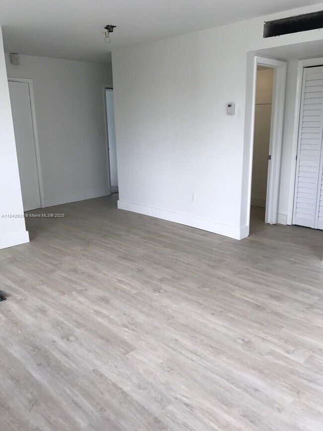 Photo - 716 Michigan Ave Unit 305