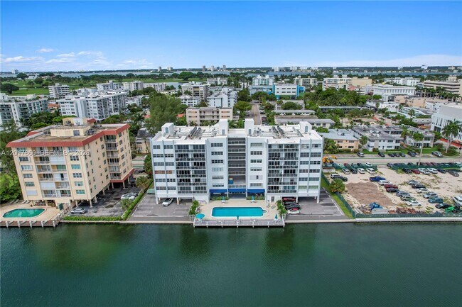 9381 E Bay Harbor Dr Unit 301N