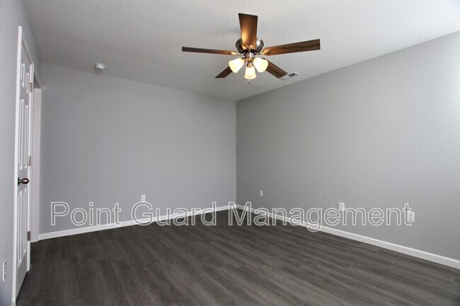 Photo - 534 N Dunsworth Ave