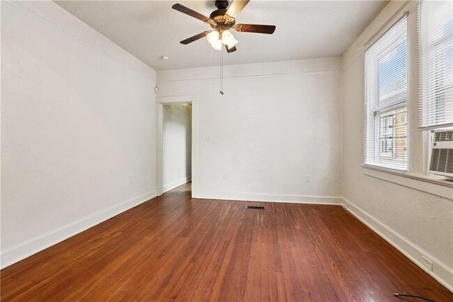 Photo - 2025 Lowerline St