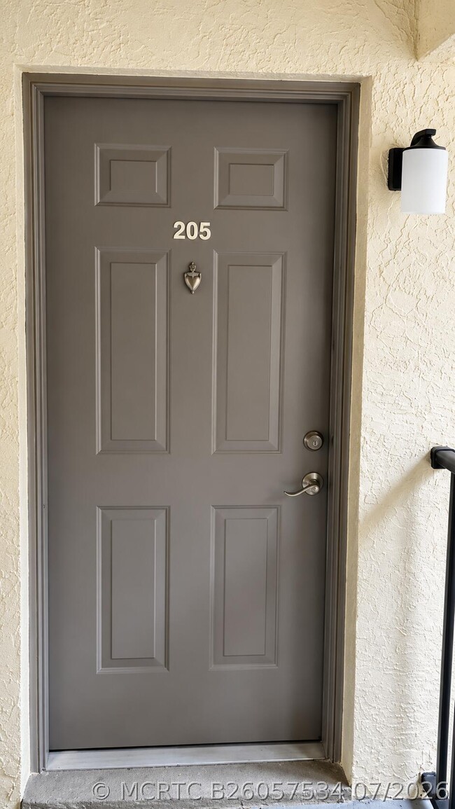 Building Photo - 677 Trace Cir Unit 205
