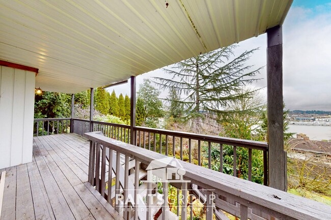 Photo - 412-414 Sherman St NW