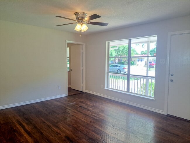 Photo - Renovated 4 bedroom 2.5 bath