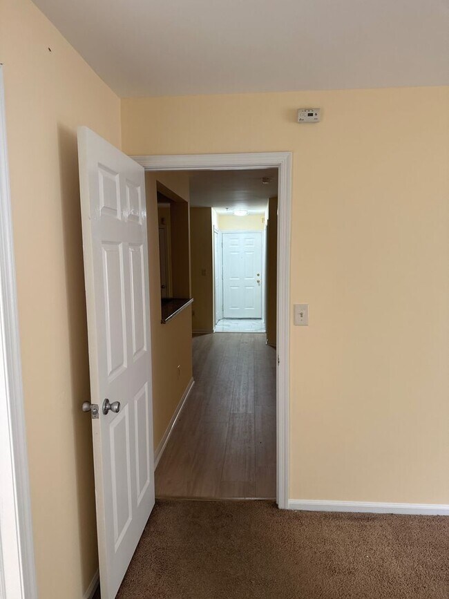 Photo - 414 Waterford Dr