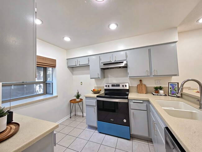 Photo - 25369 Pine Creek Ln Unidad Pat