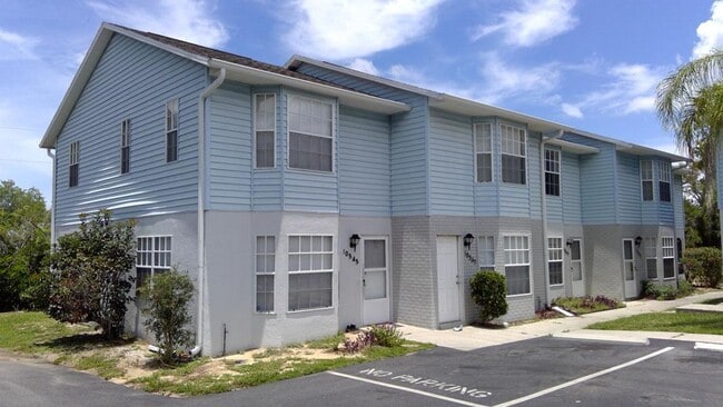 Photo - 10559 Chalmer St