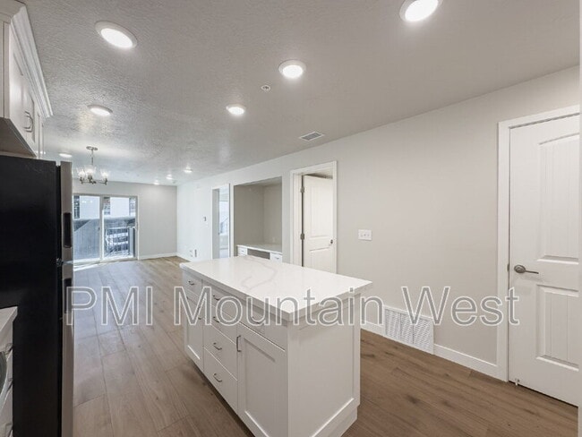 Photo - 1032 E 400 S Unit apt 507b