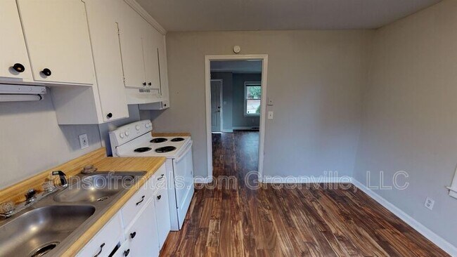 Photo - 115 Rasor Dr