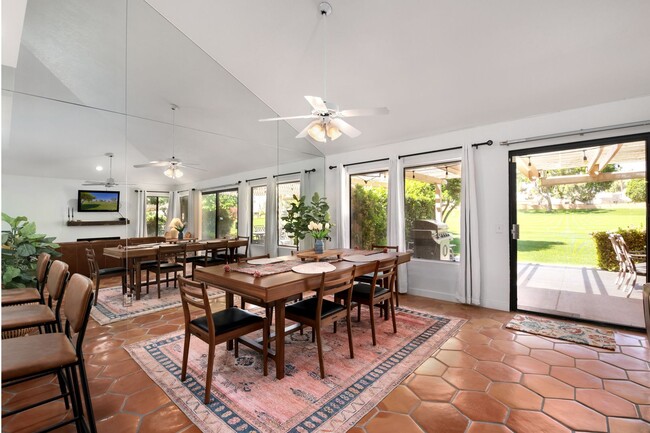 Photo - 41489 Woodhaven Dr W
