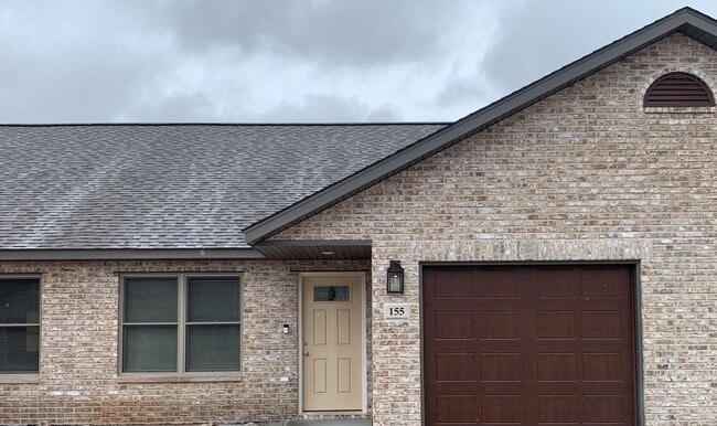 Building Photo - 151-157 Stone Court Unit 155