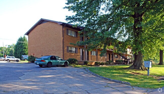 Rand Sylvia - Rand Sylvia Apartments
