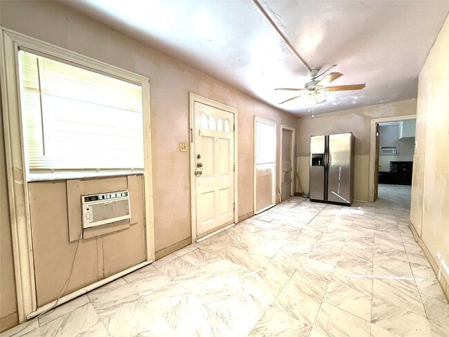 Photo - 5004 Irvington Blvd