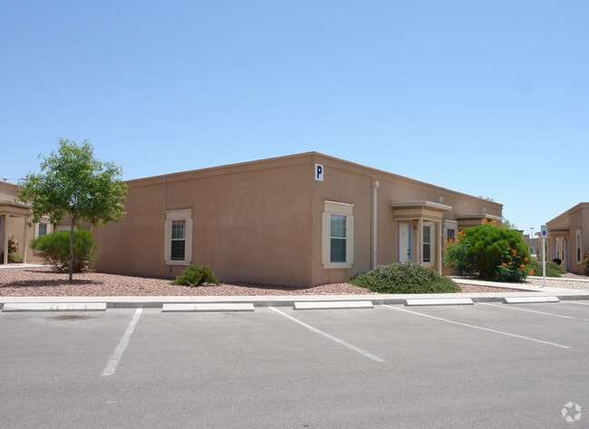 Crossroads Valley Apartments