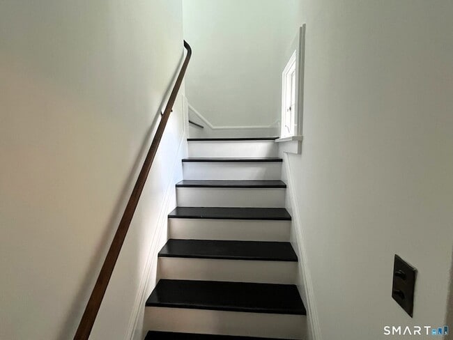 Photo - 94 Honey Hill Rd