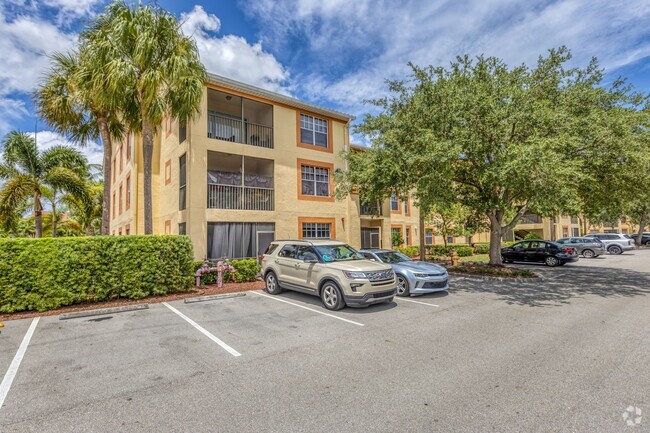 Building Photo - ** FAIRWAY PRESERVE ** 2 BED / 2 BATH COND... Rental