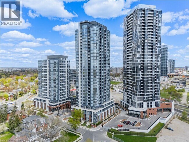 Photo - 15 Wellington St S Unit 2402