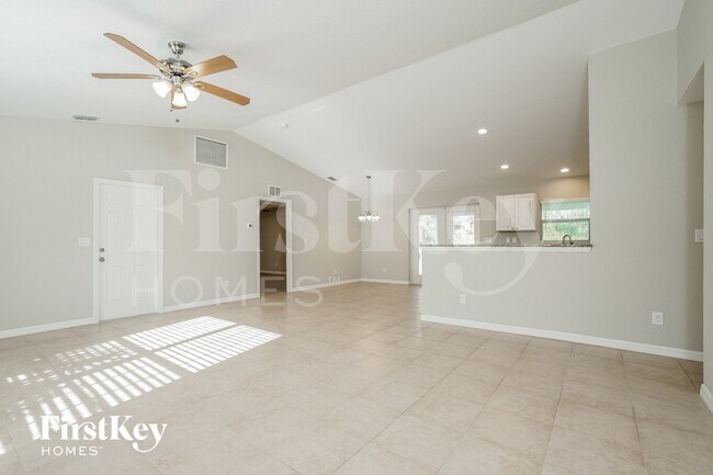 Photo - 3595 Gillot Blvd