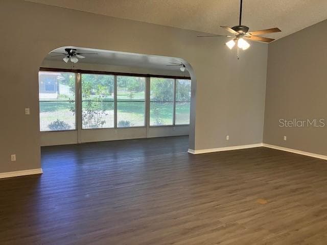 Photo - 6419 Borg St