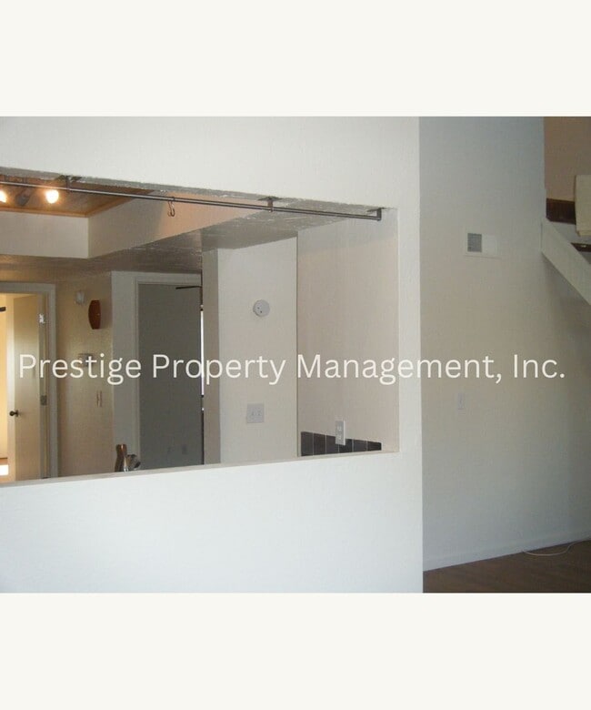 Photo - Uniquely Designed Floor-plan!!