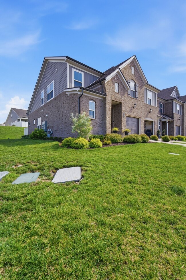 Photo - 282 Netherlands Blvd
