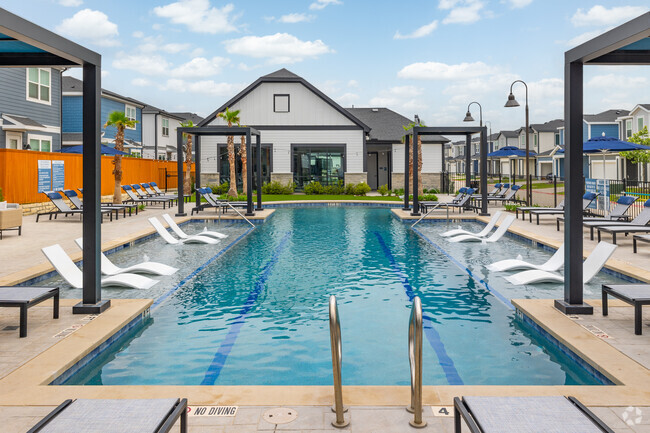 Building Photo - Villas at Creekside Rental