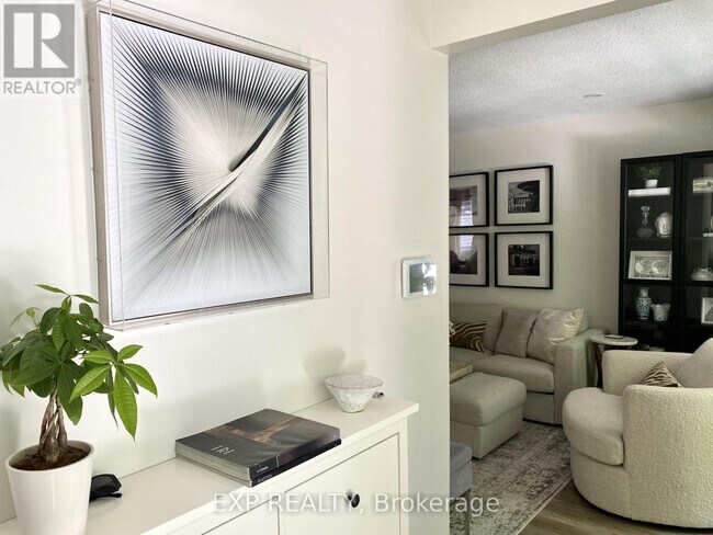 Photo - 3157 Secord Pl