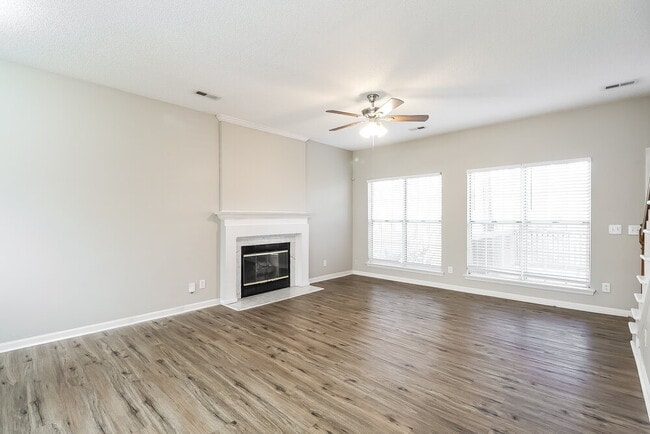 Photo - 8914 Clifton Meadow Dr