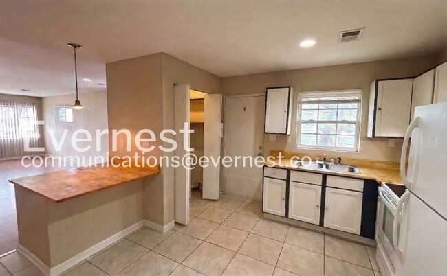 Photo - 1525 Kirby Ave