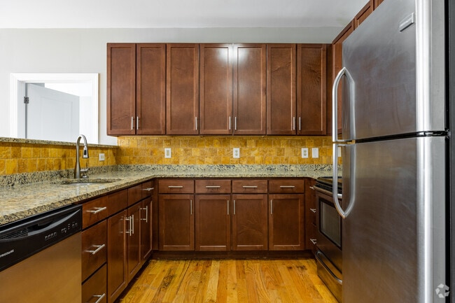 2BR, 2BA
