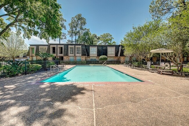 Photo - 12633 Memorial Dr Unidad 4/25