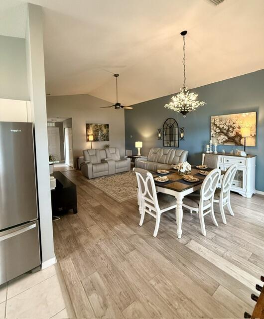 Photo - 458 SW Talquin Ln