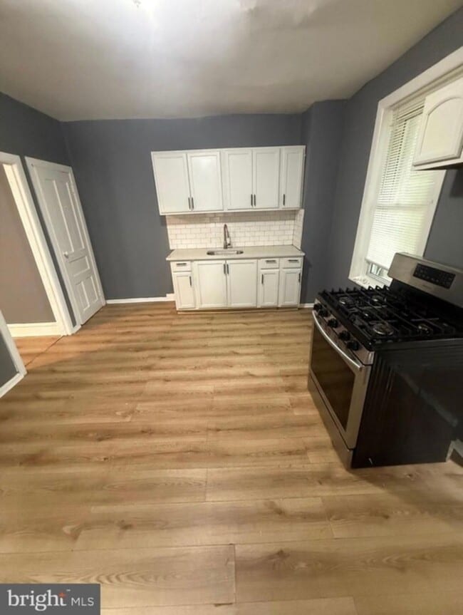 Photo - Newly Renovated 3 Bed, 1 bath for rent
