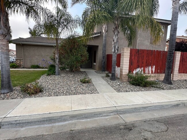 2034 Mariah Dr