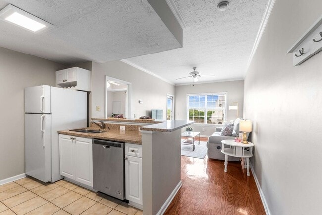 Photo - Beautiful One Bed One Bath Green Hills Condo