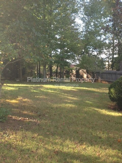 Photo - 1020 Twin Brook Ct NW