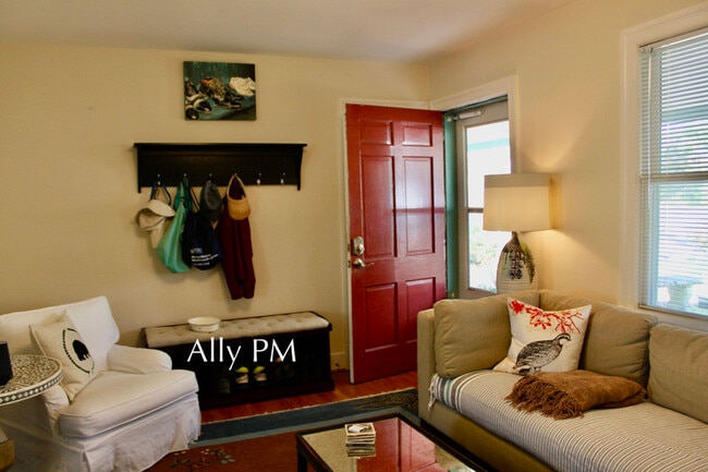 Photo - 210 Raymond Ave Unit A - 1