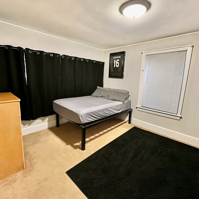 Photo - 920 Dewey Ave Unit 01