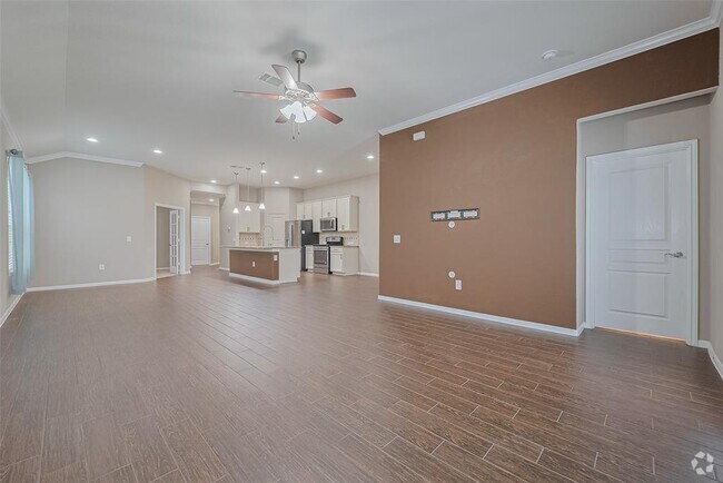Building Photo - 5327 Silver Ledge Dr Rental