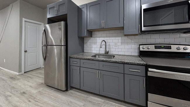 Photo - Modern 3-Bedroom Rental with Stainless Ste...