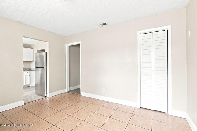 Photo - 6813 Tinkerbell Ln
