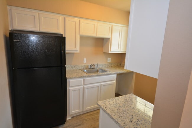 Photo - Harmony Apartments-ALL BILLS PAID
