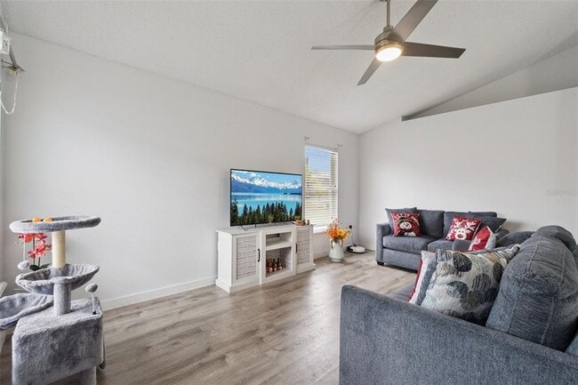 Photo - 2409 Lincolnshire Ct