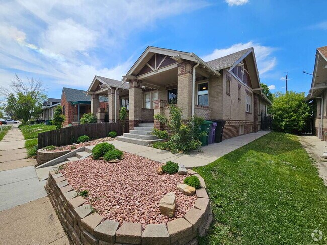 Building Photo - Stylish 3-Bed 2-Bath Home in West Colfax