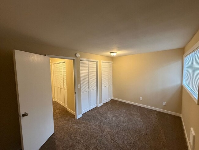 Photo - Sunnyside Duplex Unit 4890