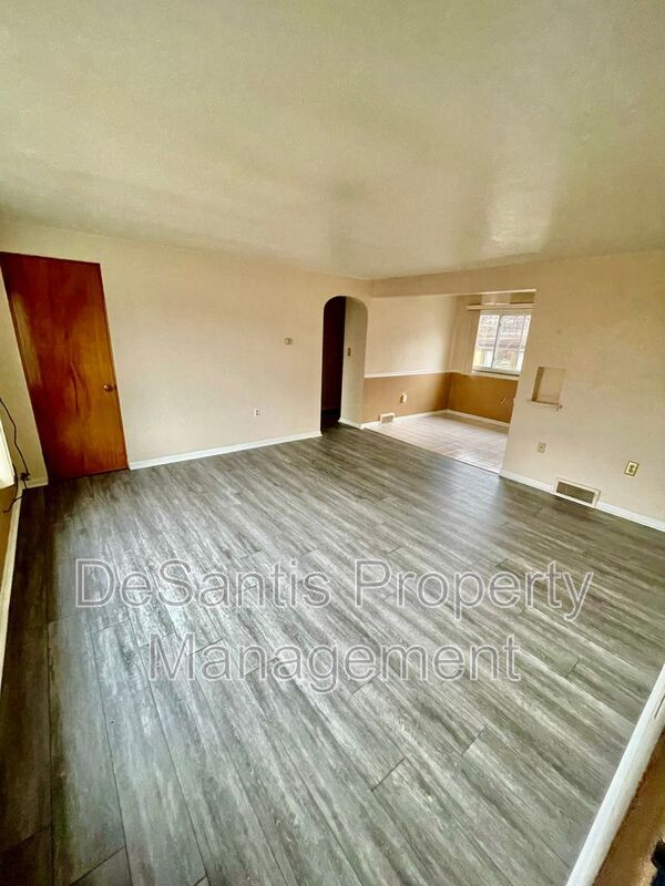 Photo - 111 W Steuben St Unidad 4