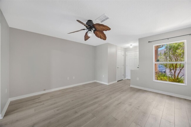 Photo - 6831 Dartmouth Hill St