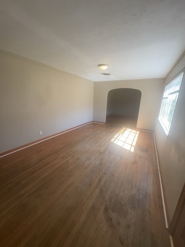 Photo - 316 Woody Dr